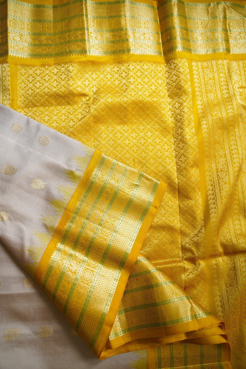 Cream Color Gadwal Silk Saree PC11609