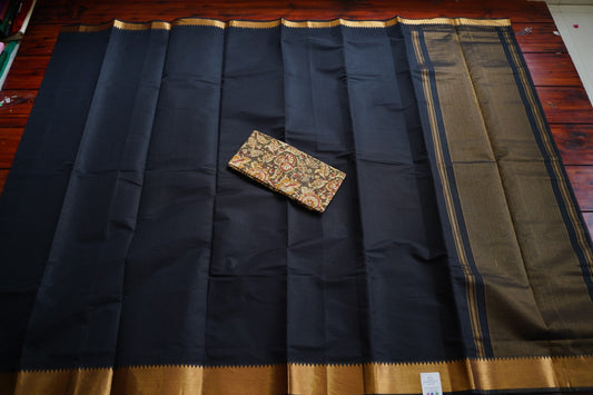 Kajal Black Mangalgiri Handloom Cotton Saree PC11943
