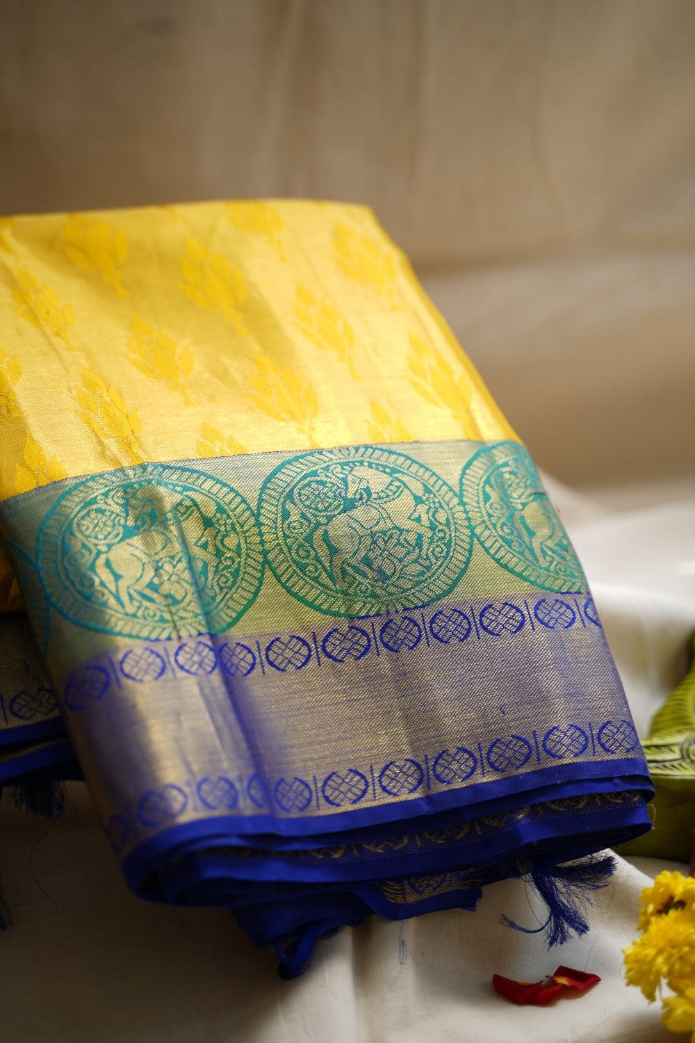 Bright Yellow Jacquard Silk Saree with Violet Zari Pallu Pc12799