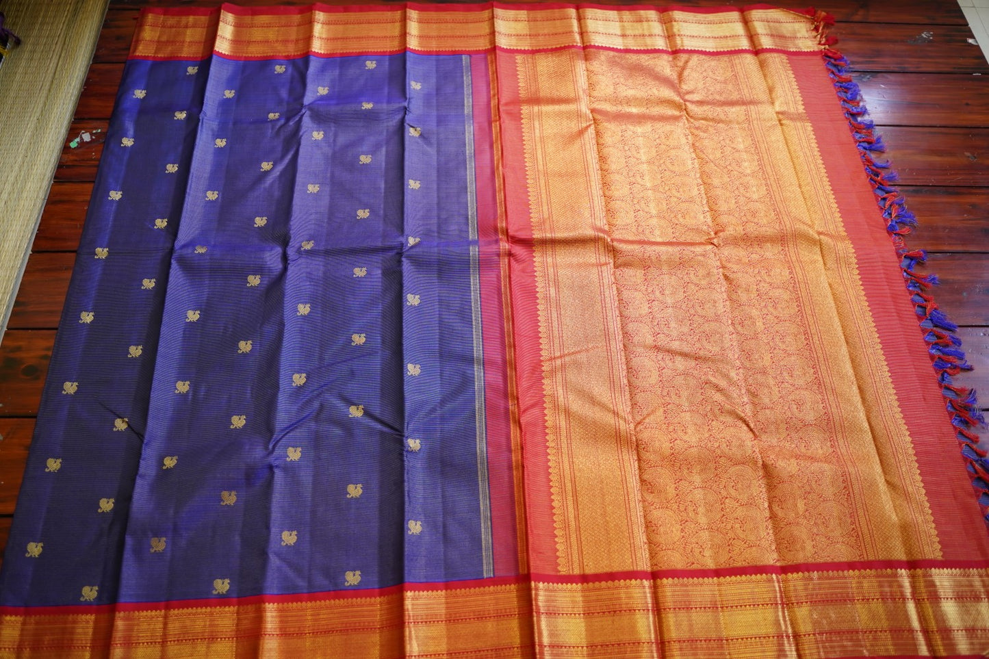 Vairaoosi Korvai Kanchi Silk Saree PC12043