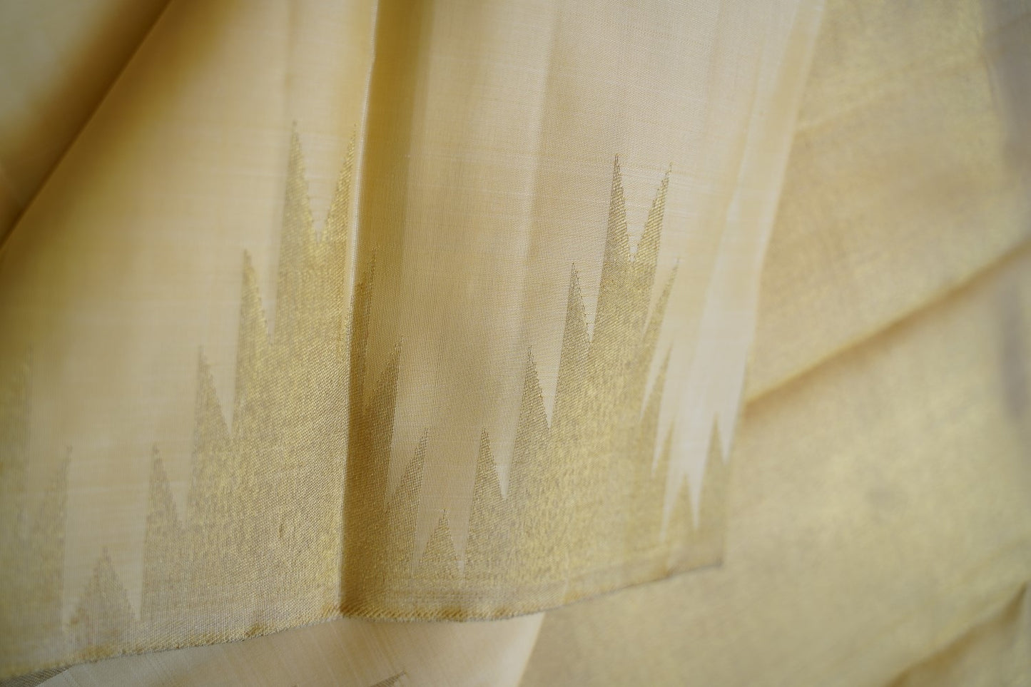 8 kol Korvai Pure Kanchi Silk Saree PC12087