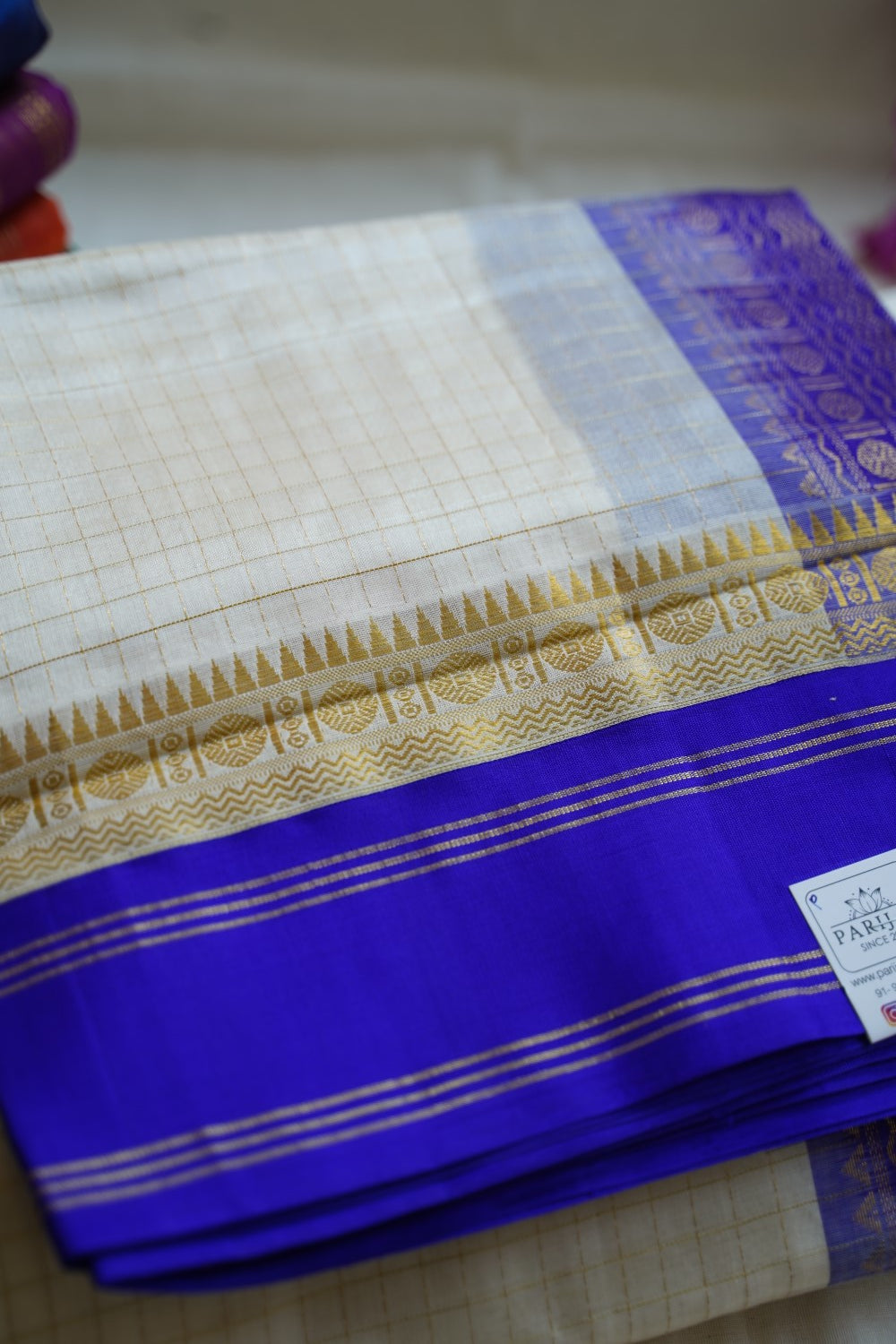 Half white Kanchi Checks Silk Cotton Saree With Zari Border PC11379