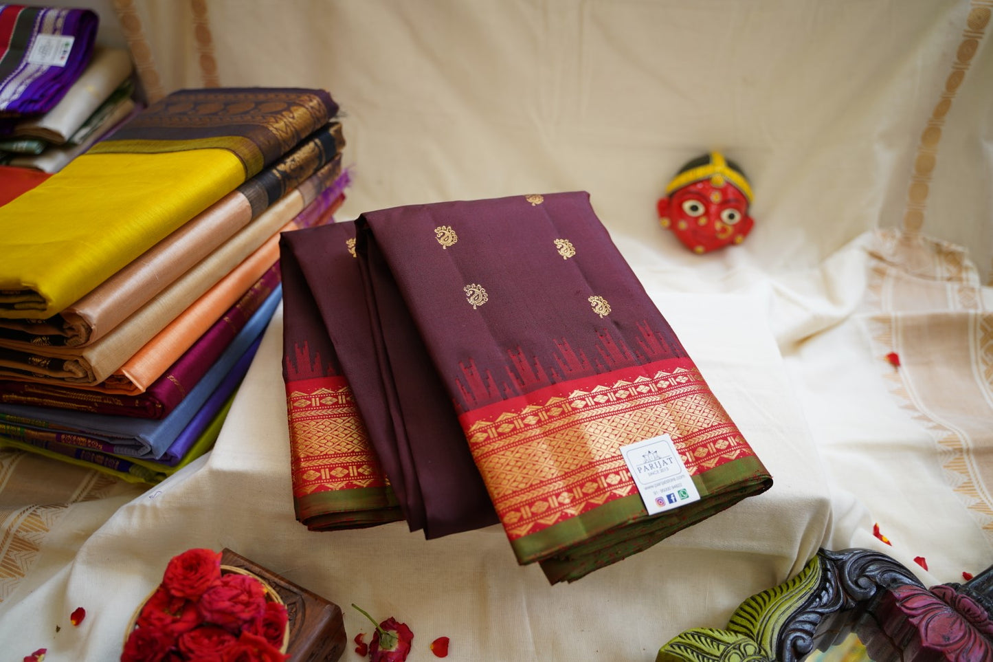 Gadwal Silk Saree With Zari Border PC12304