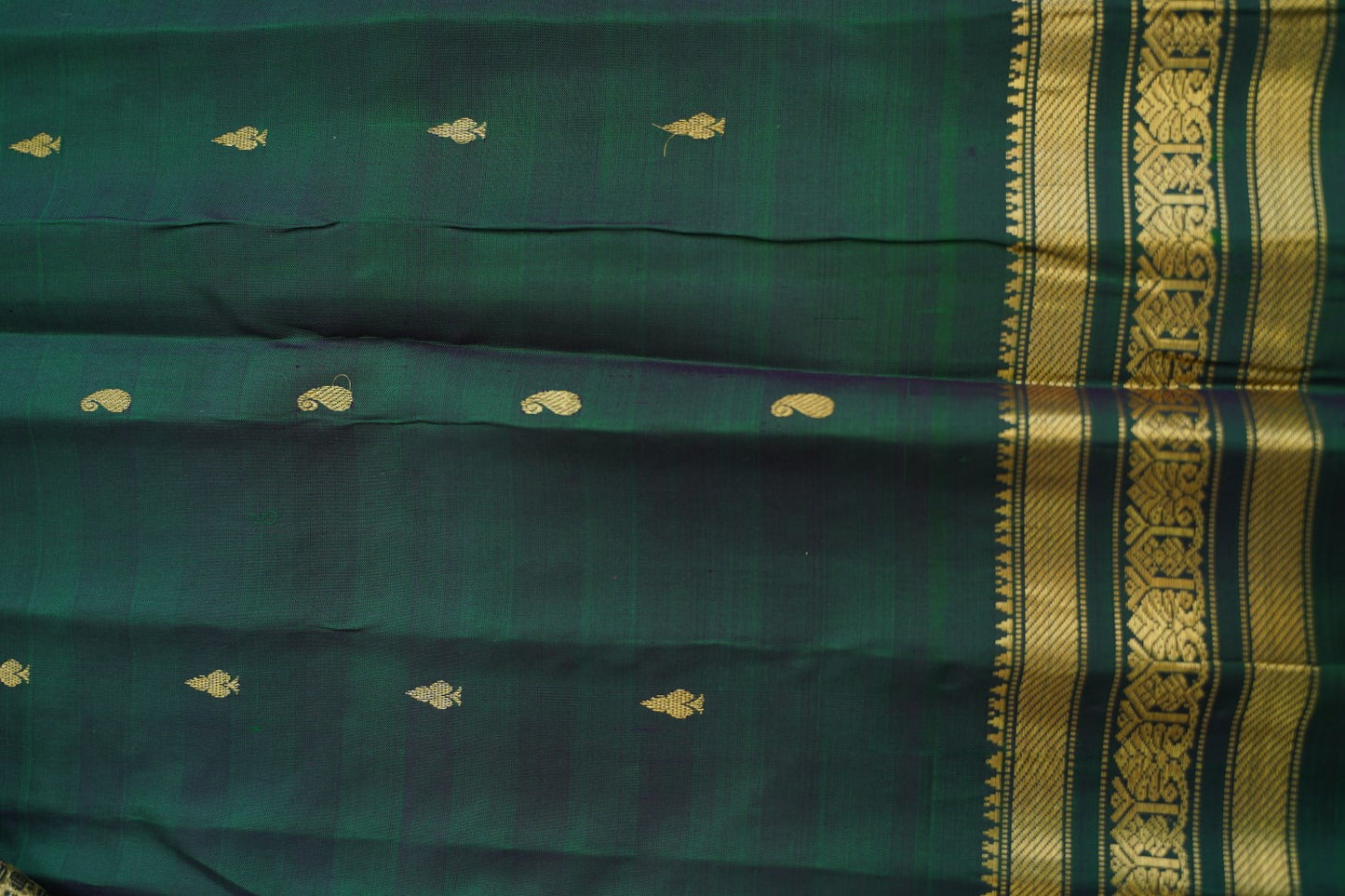 Gadwal Silk Saree PC15223