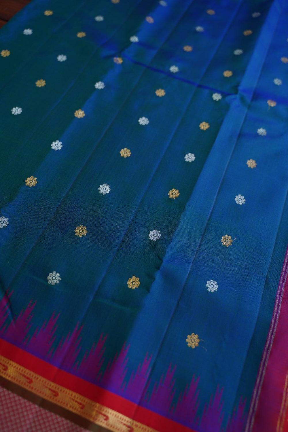 Gadwal Silk Saree PC15238