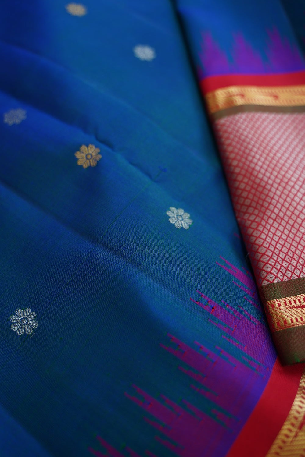 Gadwal Silk Saree PC15238