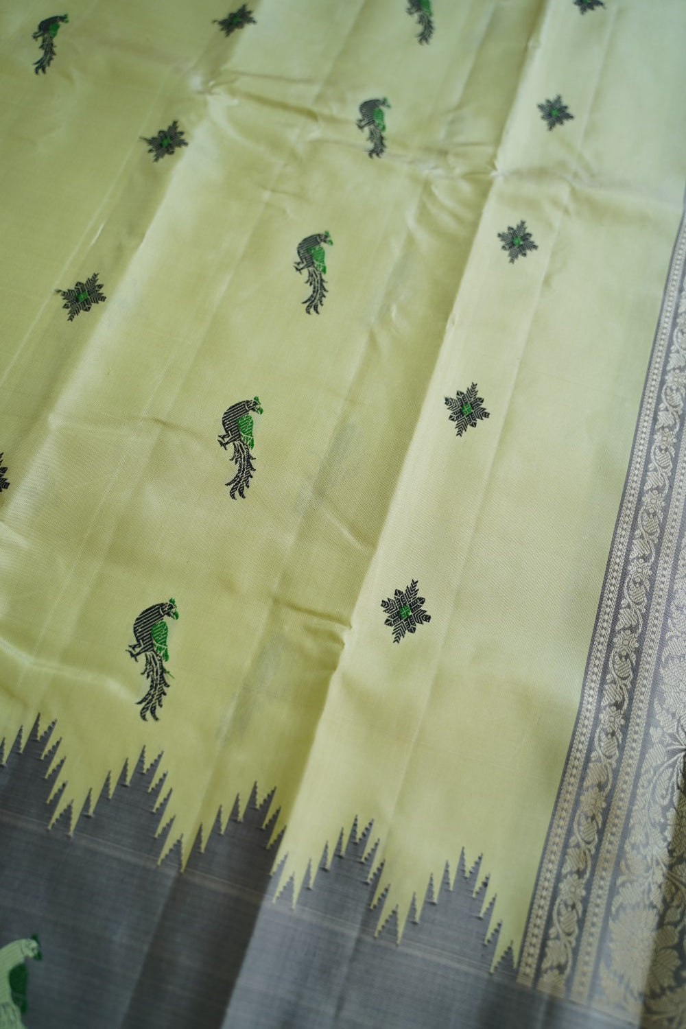 Gadwal Silk Saree PC15237