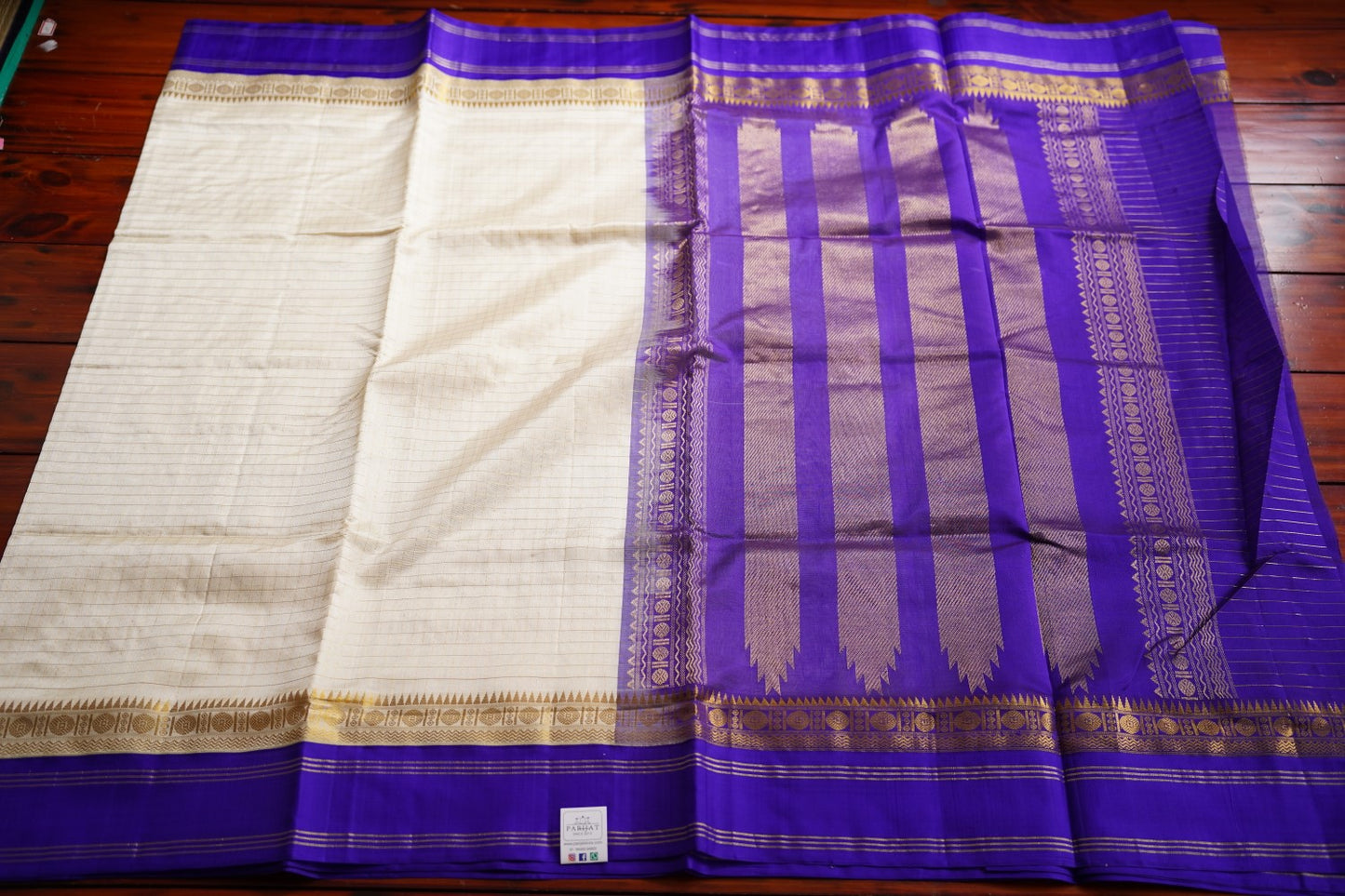 Half white Kanchi Checks Silk Cotton Saree With Zari Border PC11379