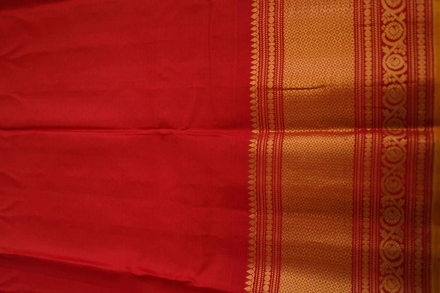 Gadwal Silk Saree PC15325