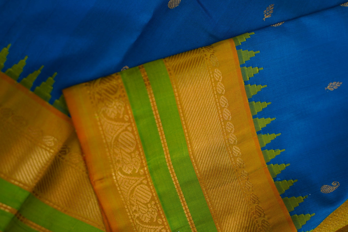 Gadwal Silk Saree PC15330