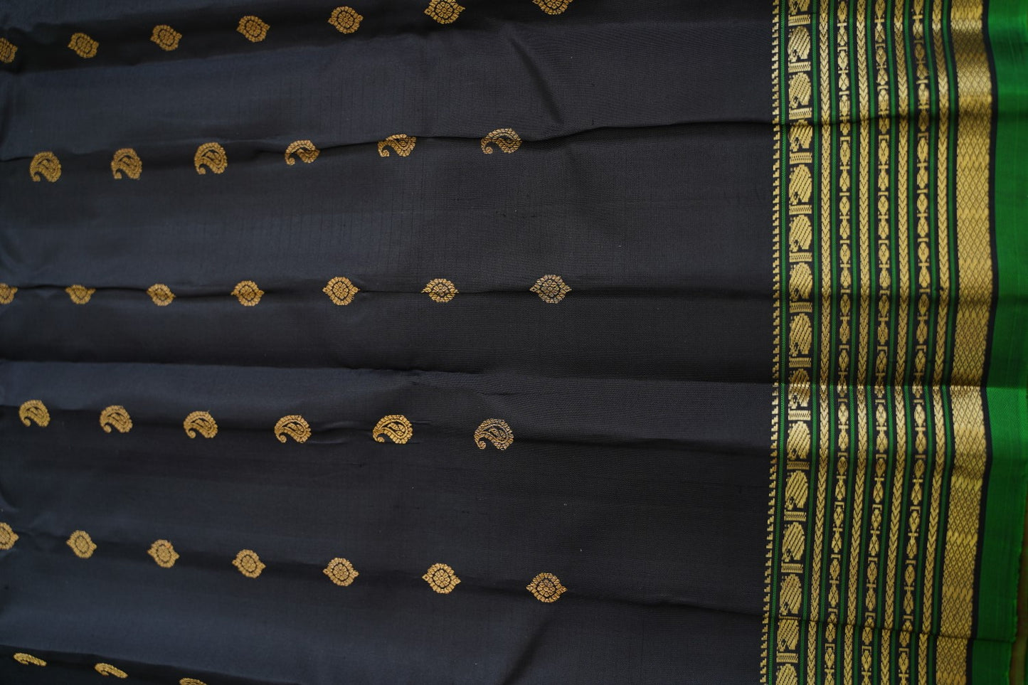 Gadwal Silk Saree PC15341