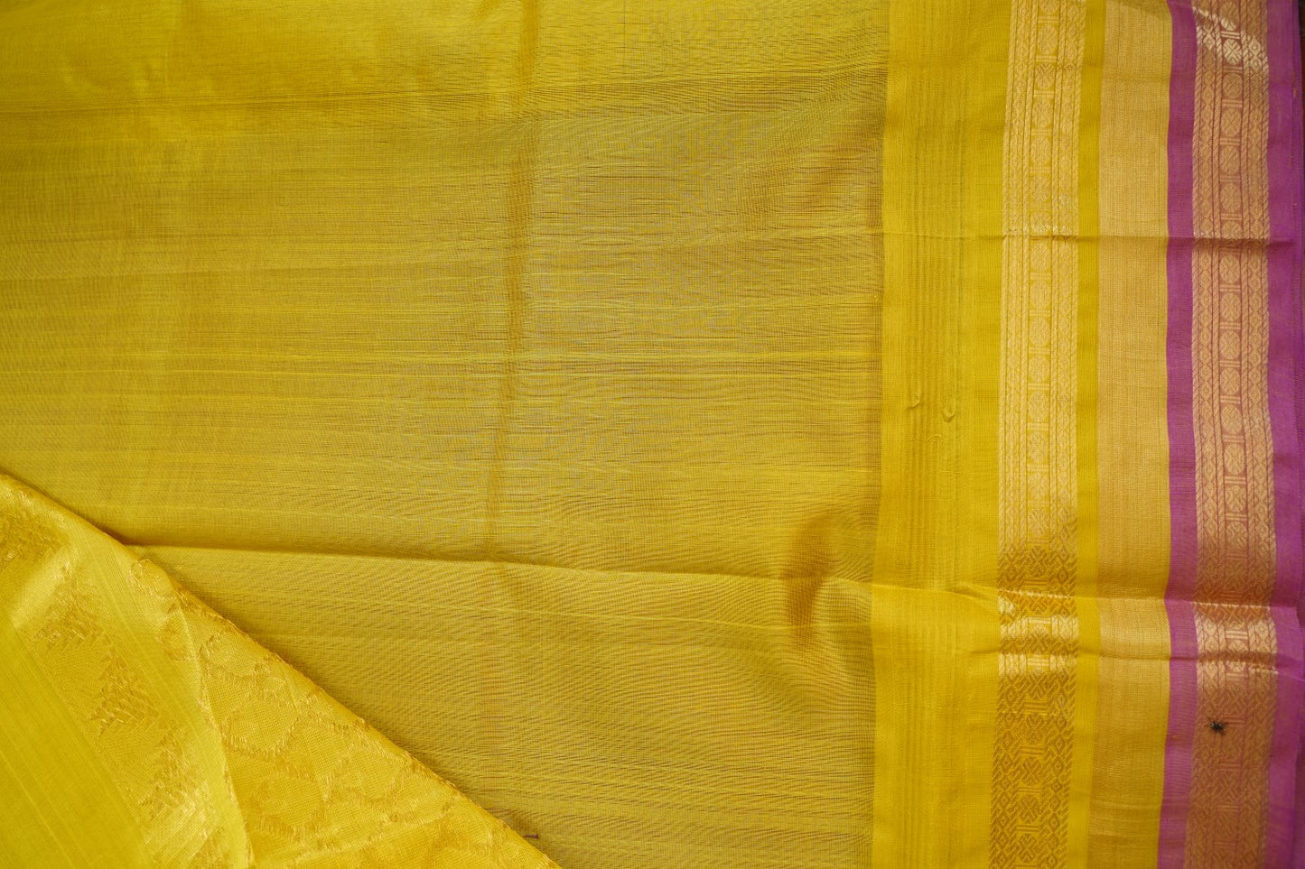 Kanchi Handloom Silk Cotton Saree With Zari Border PC15443