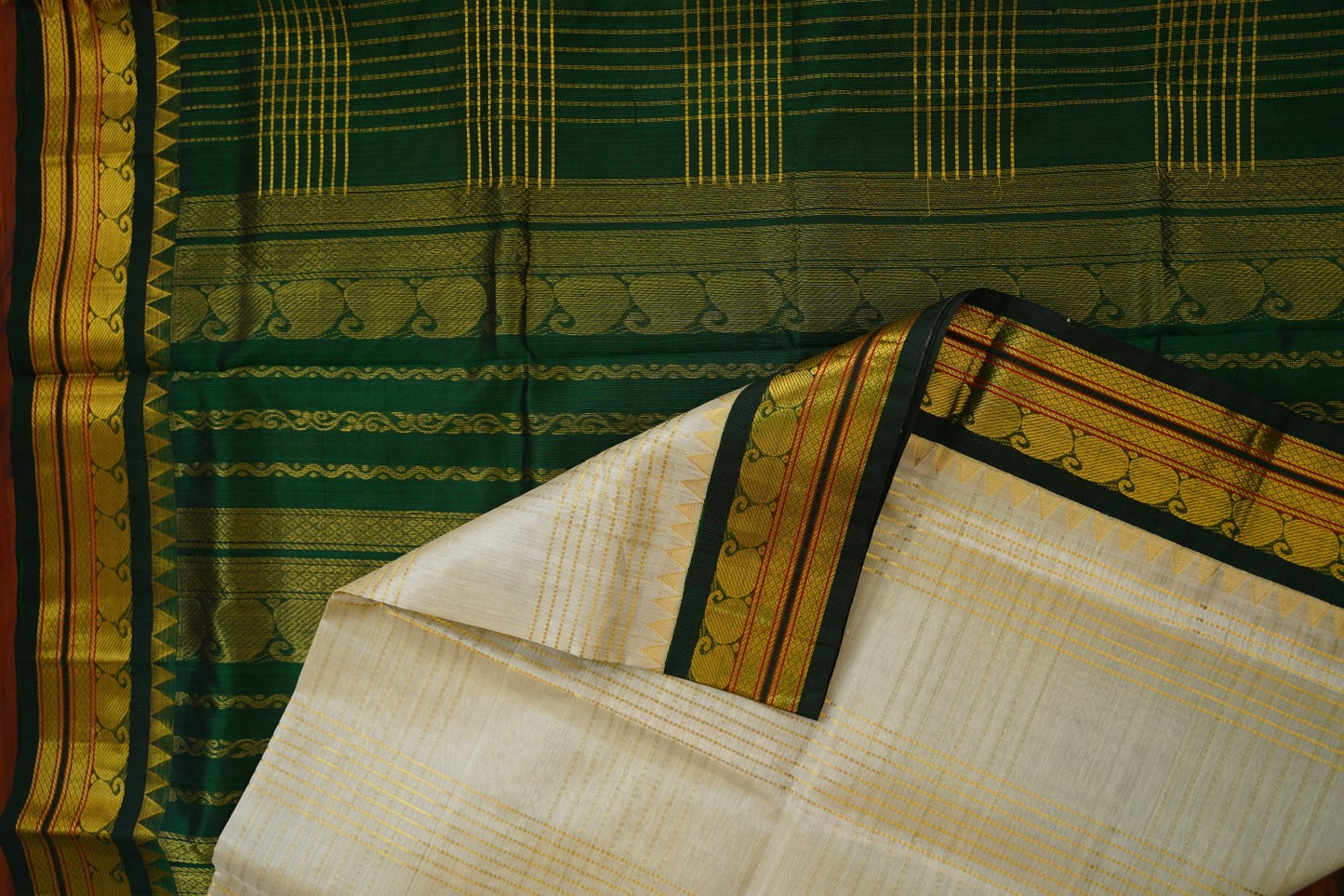 Kanchi Handloom Silk Cotton Saree PC15606