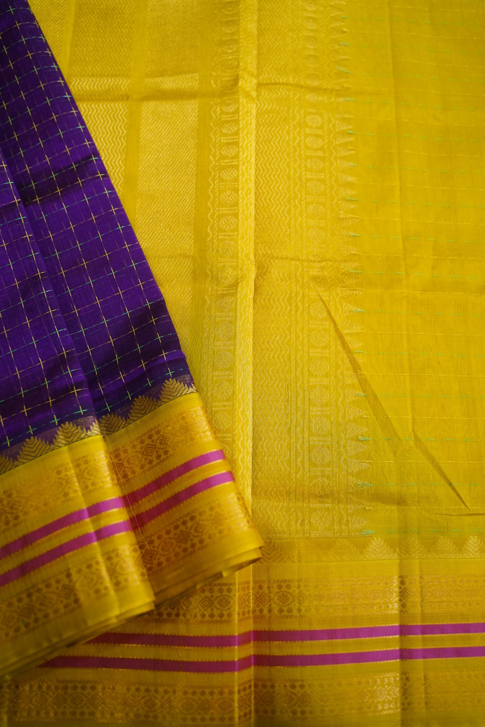 Green Kanchi Silk Cotton Saree With Zari Border PC10576