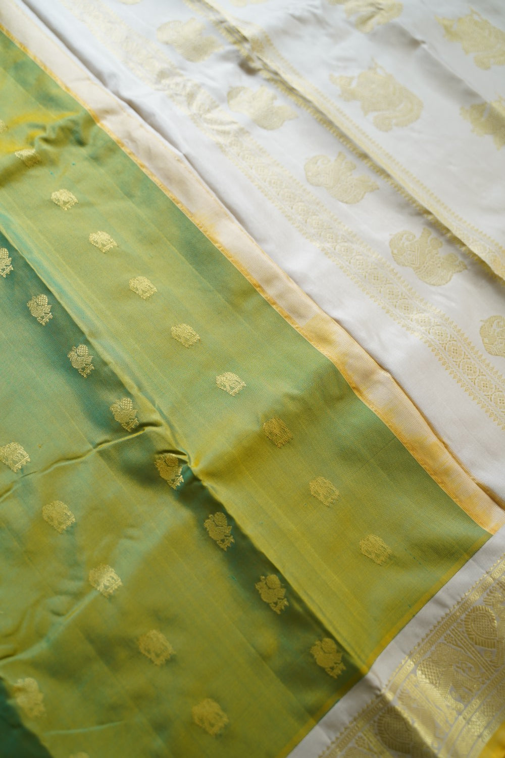 Gadwal Silk Saree PC15641