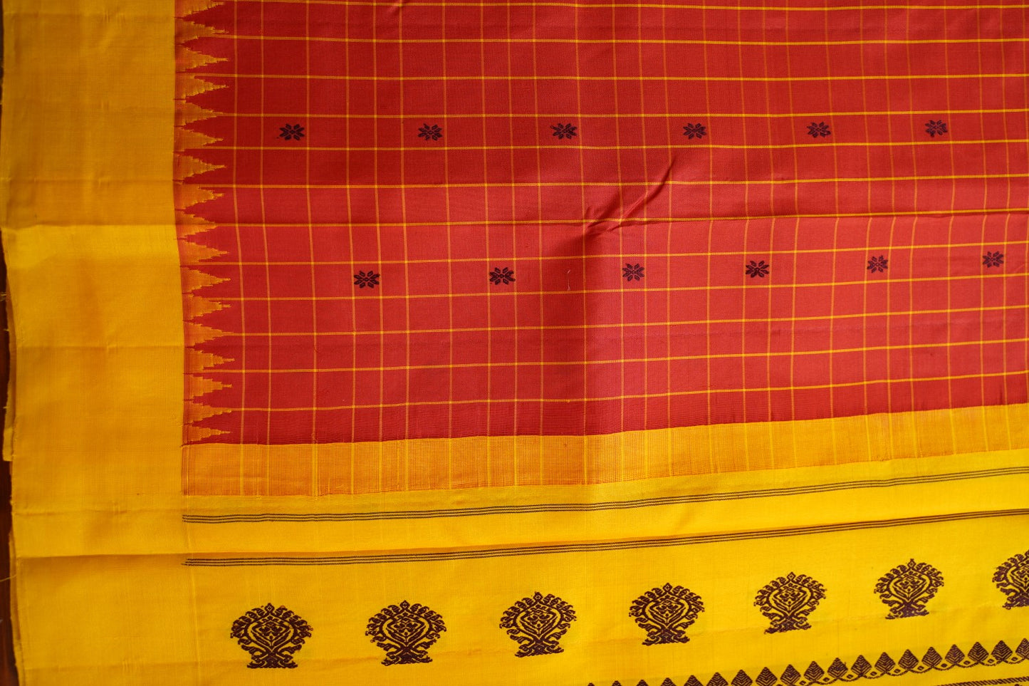 Gadwal Silk Saree PC15638