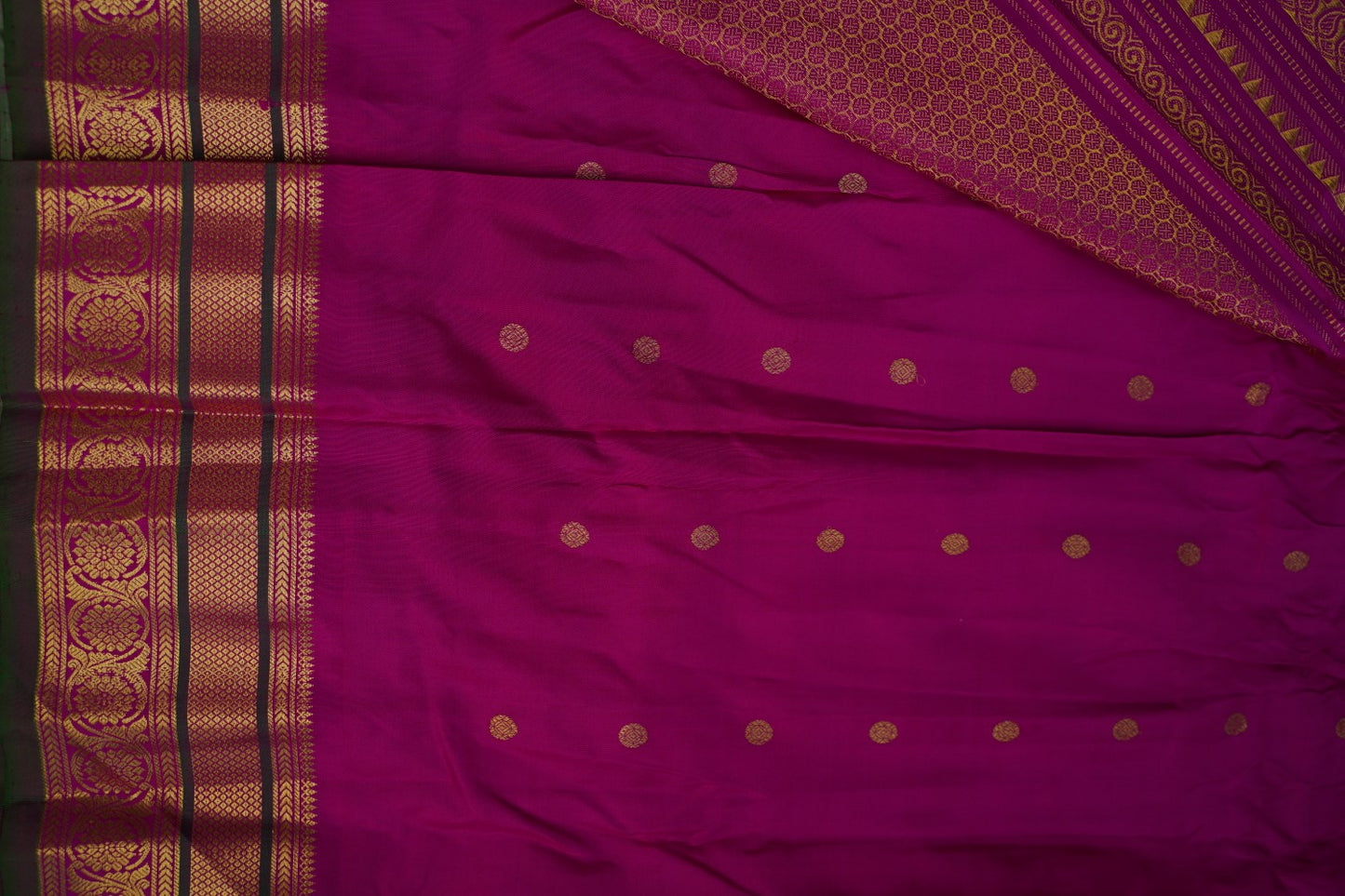 Gadwal Silk Saree PC15642