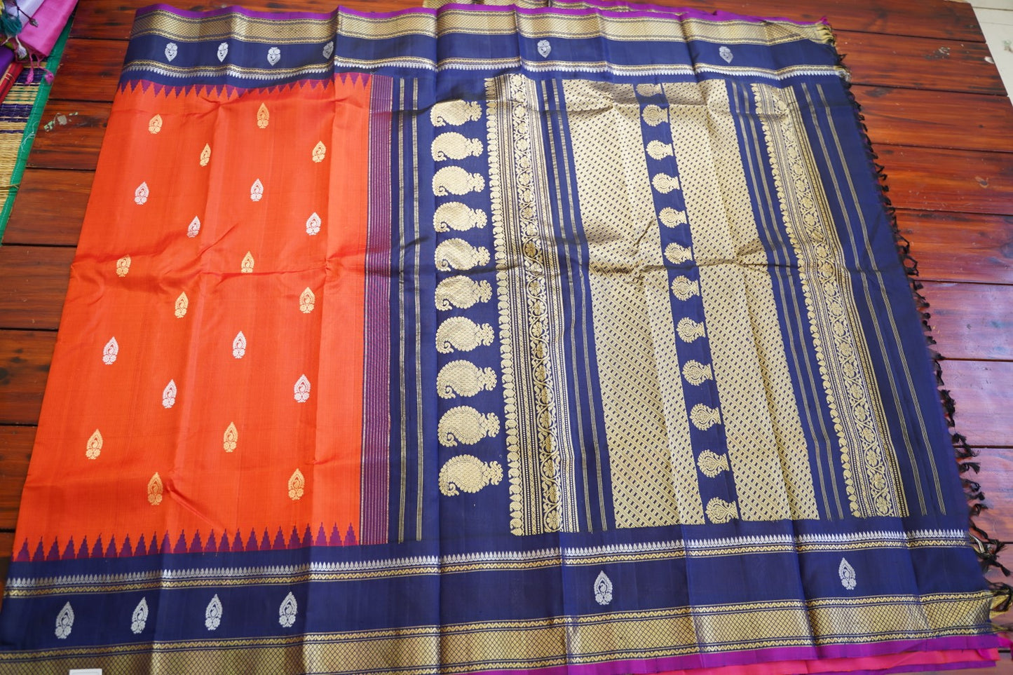 Gadwal Silk Saree With Zari Border  PC13320
