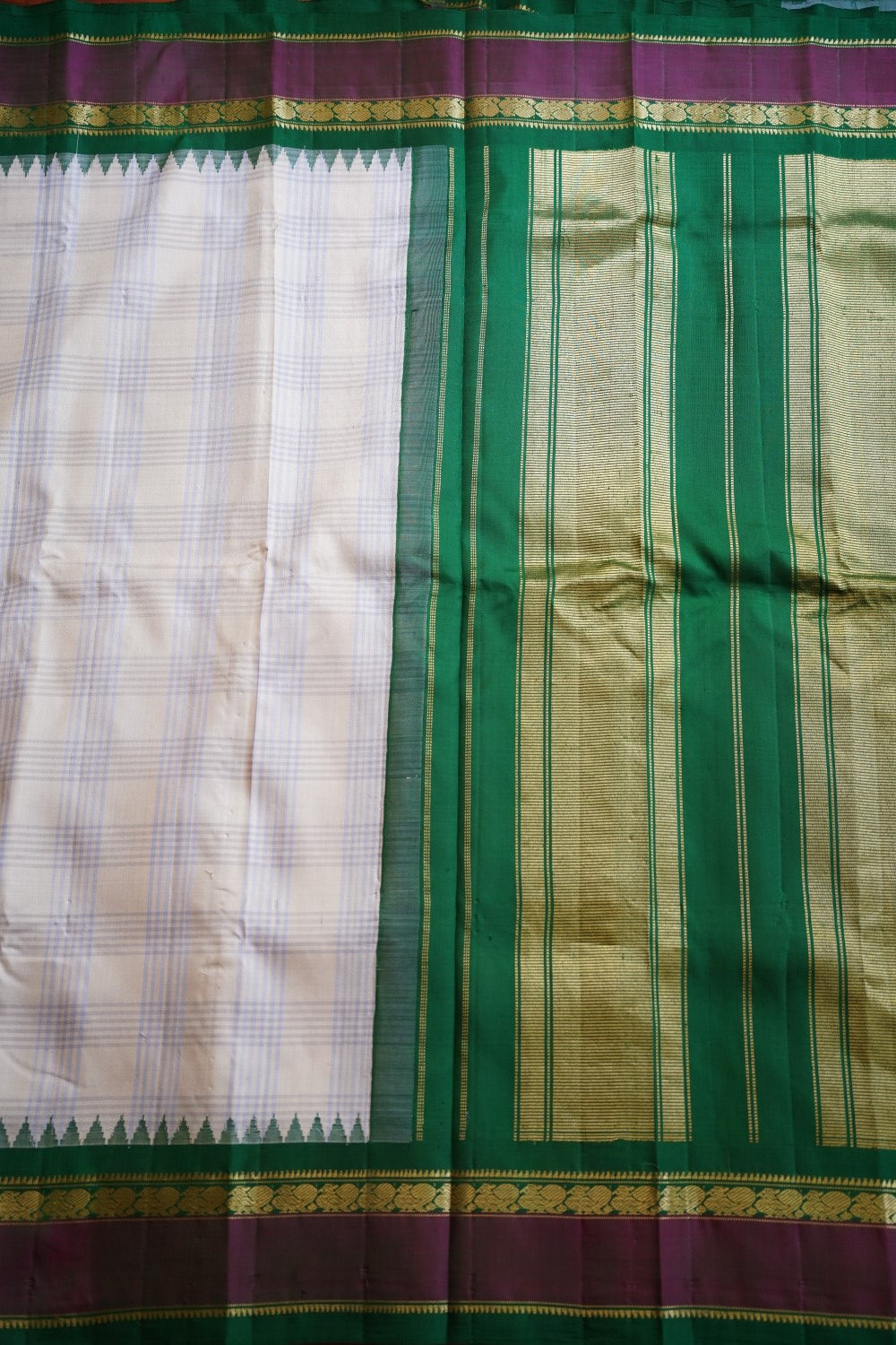Gadwal Silk Saree With Zari Border PC12310