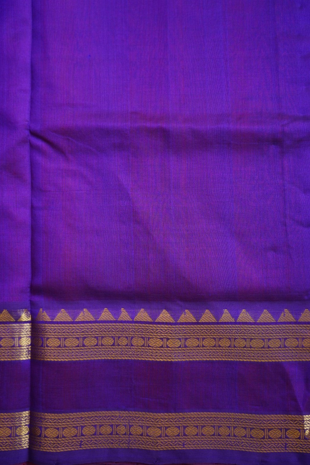 Red Butta Kanchi Silk Cotton Saree With Zari Border PC11718
