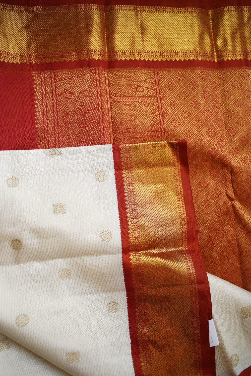 White Vairaoosi Pure Kanchi Silk Saree PC10710