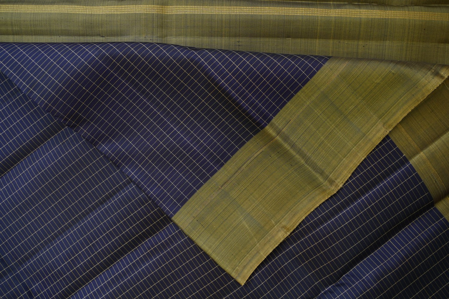 White Kanchi Silk Cotton Saree With Zari Border PC10716