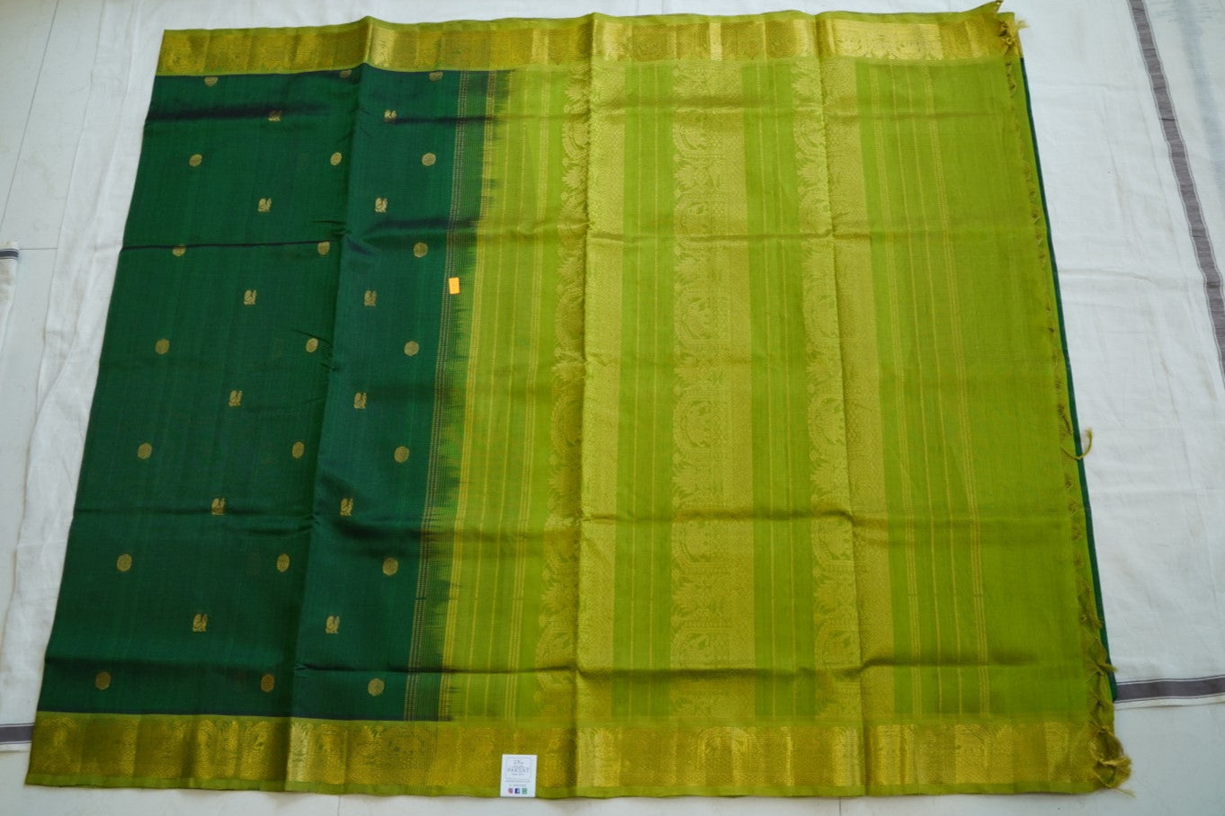 White Kanchi Silk Cotton Saree With Zari Border PC10712