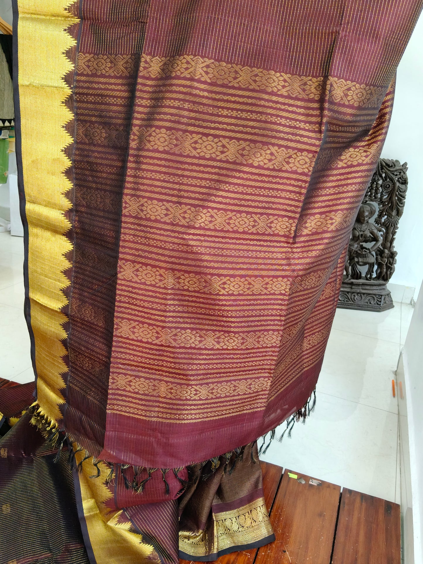 Kanchi Handloom Silk Cotton Saree -Maroon
