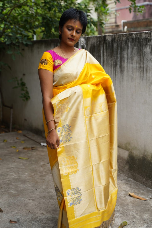 Banana Yellow Gadwal Silk Saree with Big border PC1606