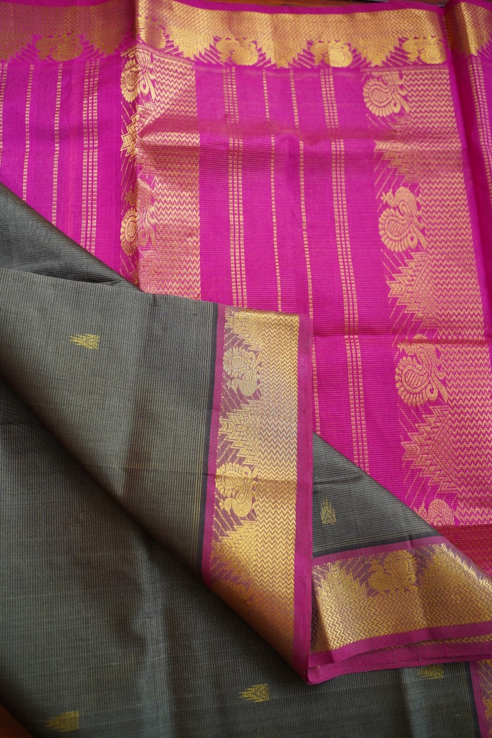 Grey Vairaoosi  Butta Kanchi Silk Cotton Saree With Zari Border PC11256