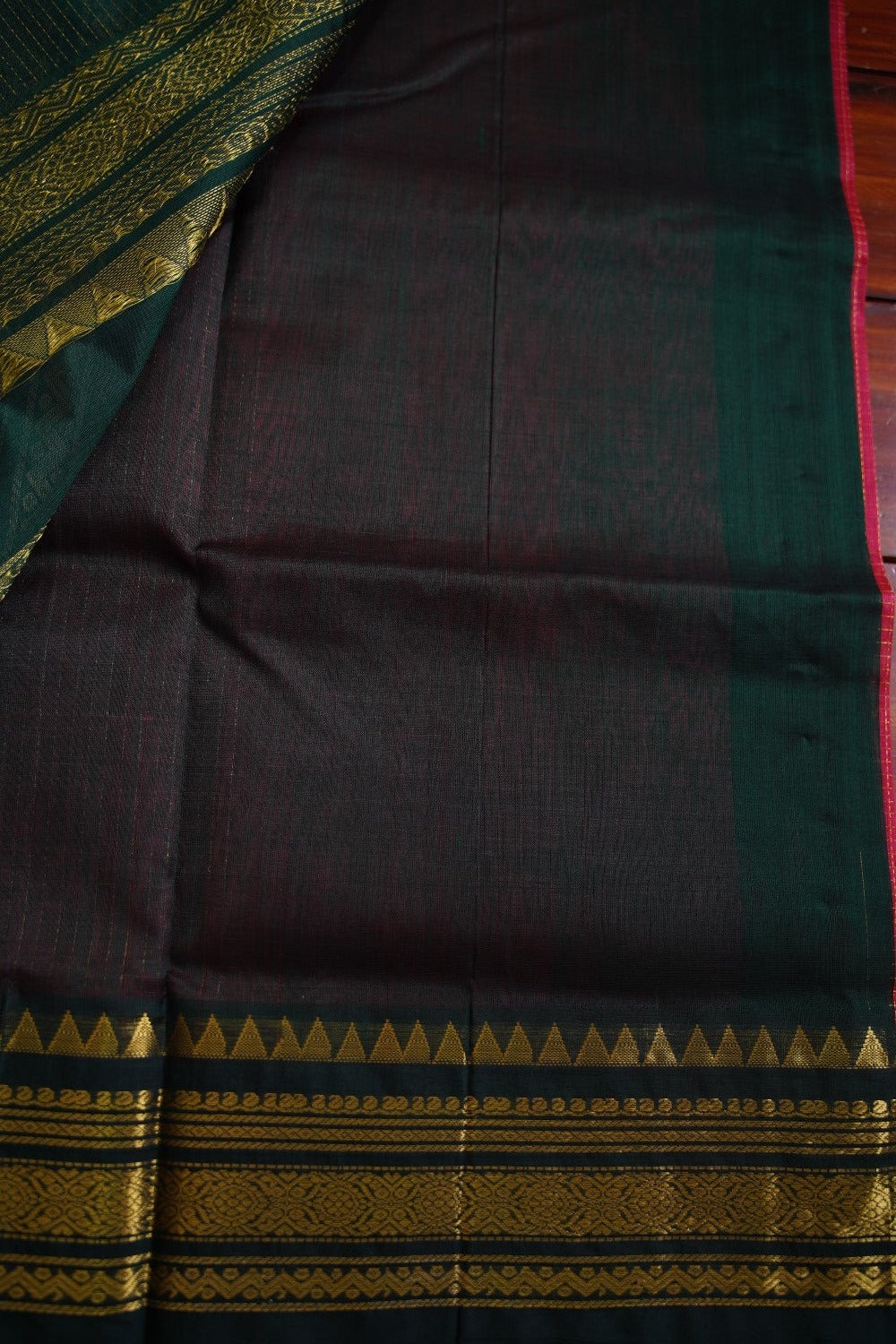 Kum Kum Red  Kanchi  Checks Silk Cotton Saree With Zari Border PC11266