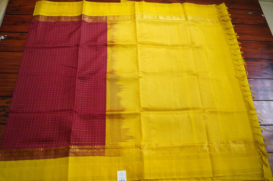 Arakku Color  Kanchi  Checks Silk Cotton Saree With Zari Border PC11346