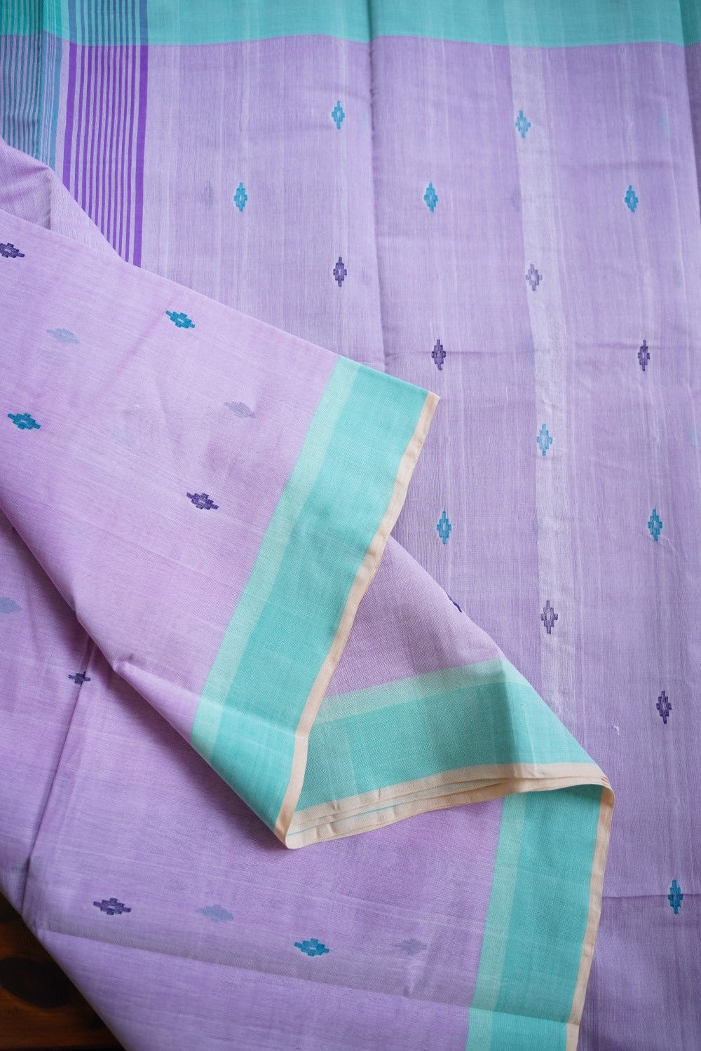 Lilac buttas Ponduru handloom Cotton Saree PC11654