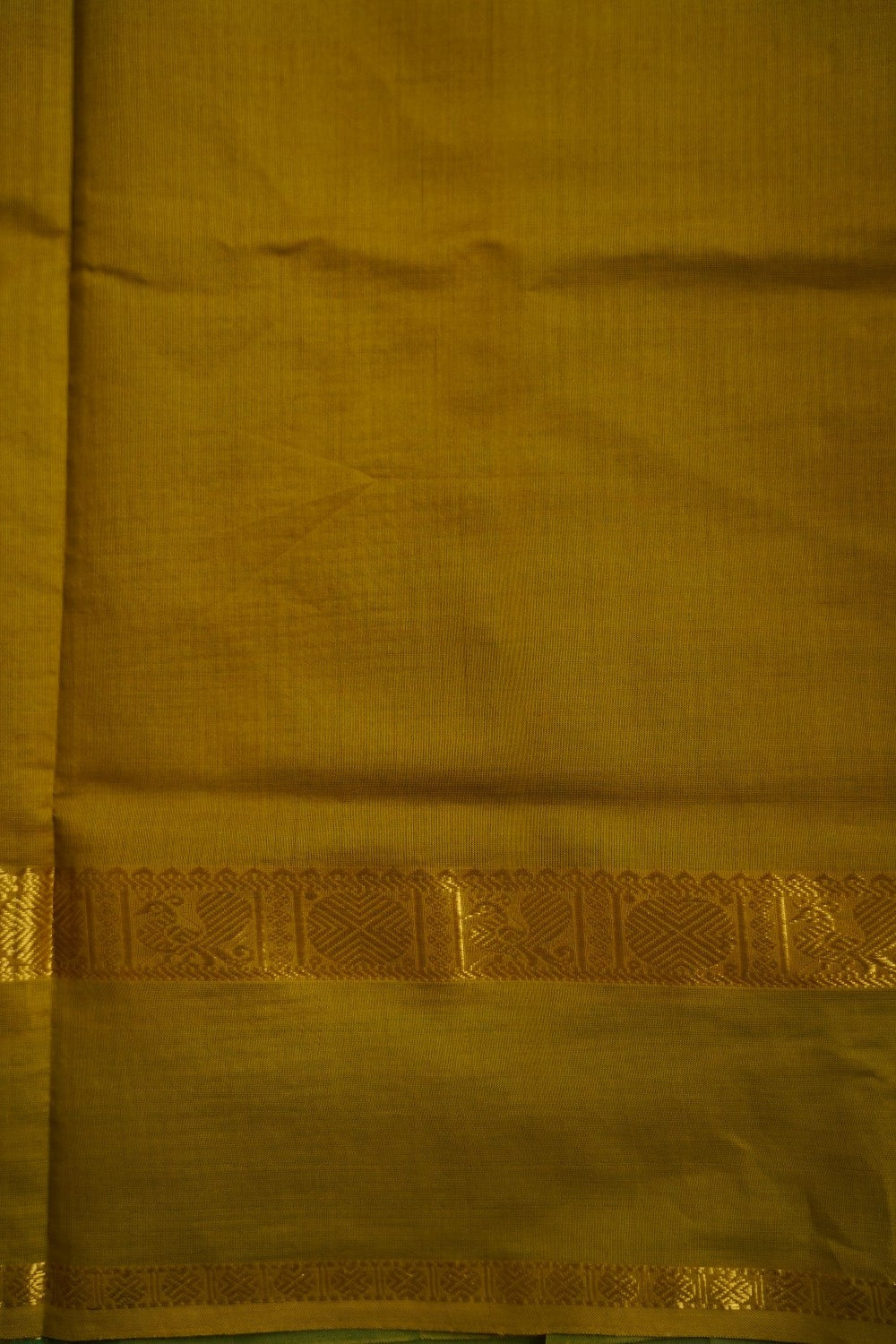 Mandhulir Green  Kanchi Semi Silk Cotton Saree PC11127