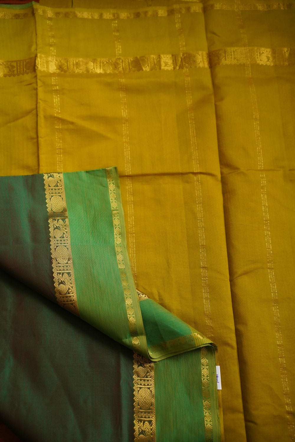 Mandhulir Green  Kanchi Semi Silk Cotton Saree PC11127