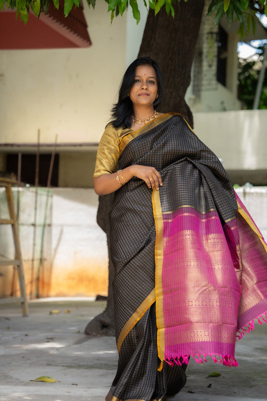 Black Pure Kanchi Silk Saree PC10184