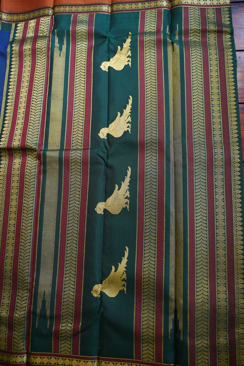 Chettinad handloom Cotton Saree With Thread  Border PC10246