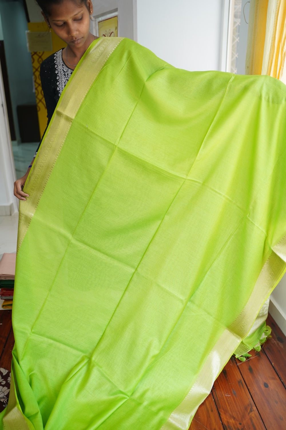 Semi tussar pc16504