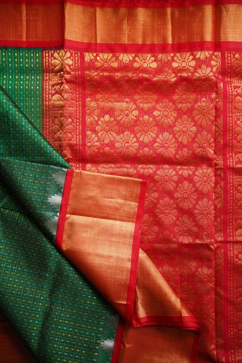 Bottle green lakshadeepam (gold&sliver butta)Kanchi  Checks Silk Cotton Saree With Zari Border PC11398