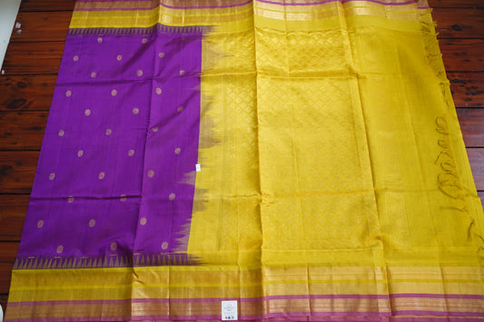 Kanchi Handloom Silk Cotton Saree With Zari Border PC15443