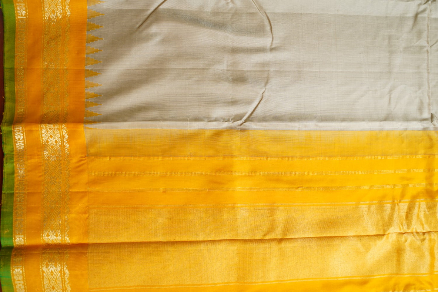 Gadwal Silk Saree PC15639