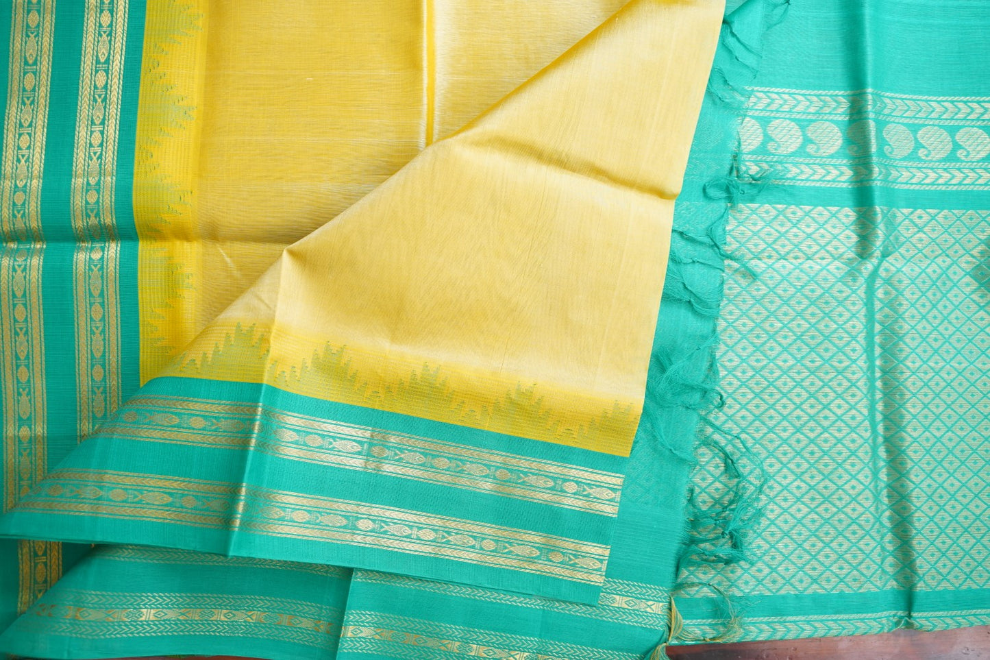 Kanchi Handloom Silk Cotton Saree PC15587