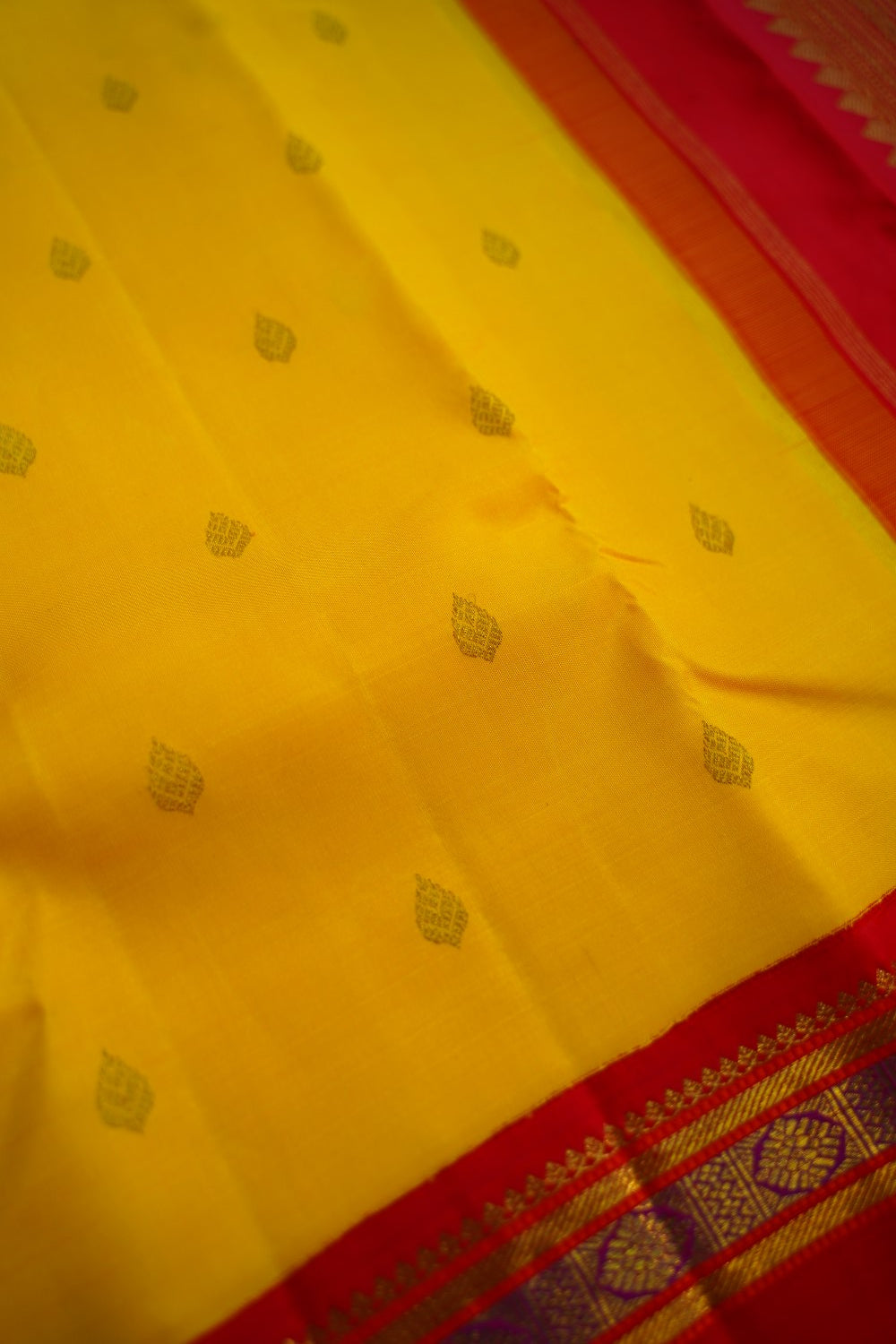 Yellow/Red Korvai 4gm Gold Jari Kanchi Silk Saree PC10109