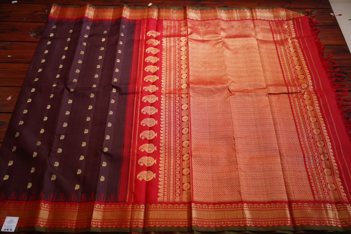 Kanchi Silk Cotton Checked Saree With Zari Border  PC10162