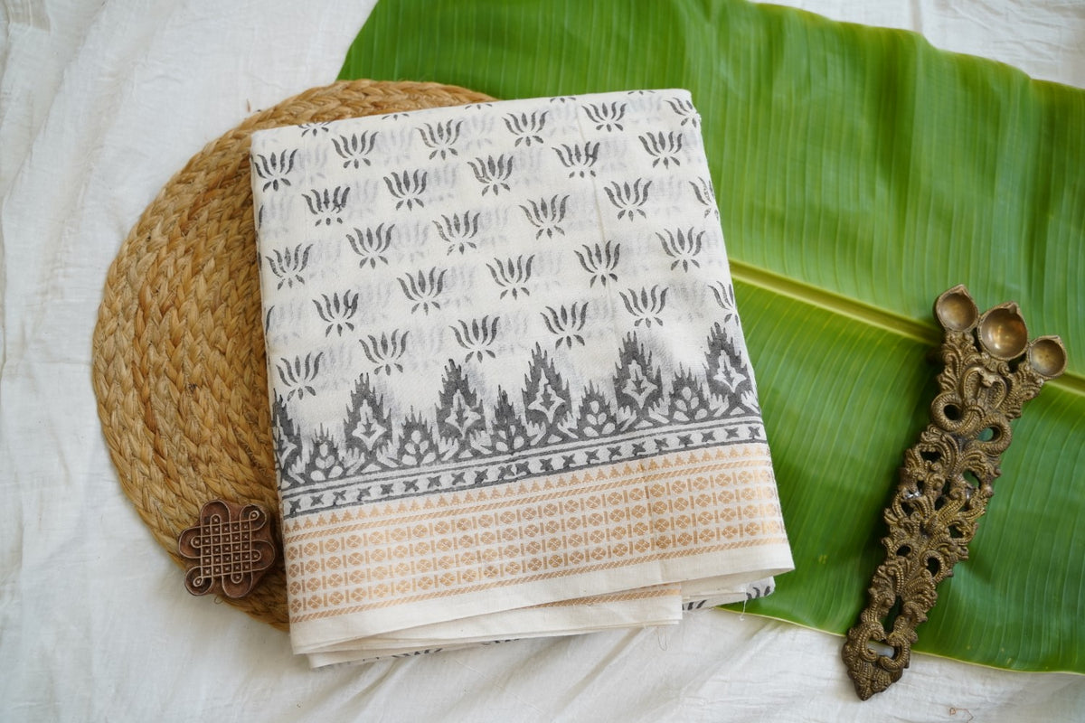 Block Printed cotton Saree PC17945