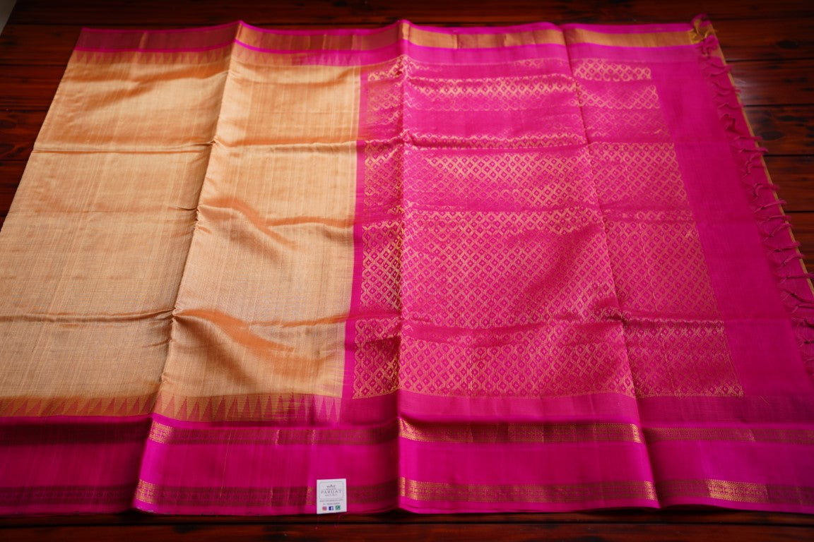 Kanchi  Silk Cotton Saree  With Zari Border  PC9015