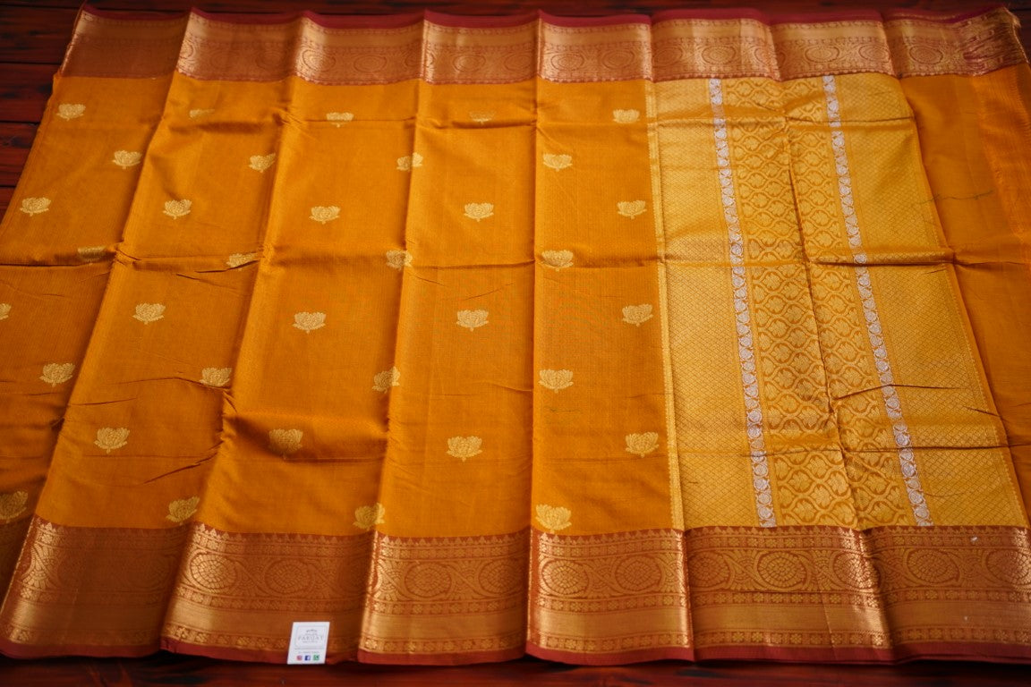 Chettinad handloom Cotton Saree with jari border  PC8210